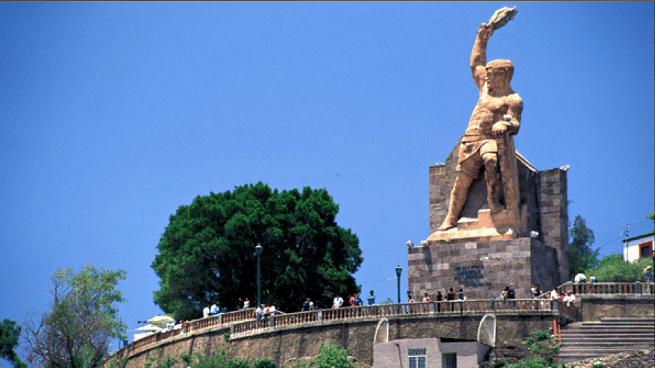 Monumento al pipila Guanajuato leon viajar por mexico