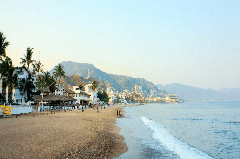 Playa Camarones Puerto Vallarta