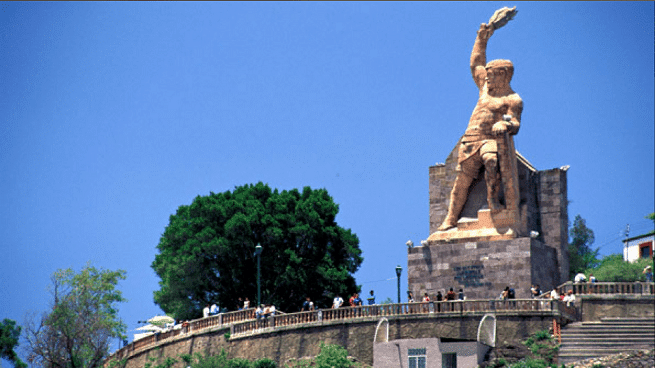 Monumento al pipila Guanajuato leon viajar por mexico Monumento al pipila Guanajuato leon viajar por mexico